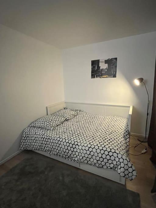 28 M2 & Jardin Privatif 20 M2 * Montigny-le-Bretonneux